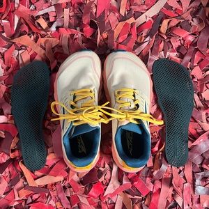 Women’s Altra Superior 5 Dusty Pink size 7.5